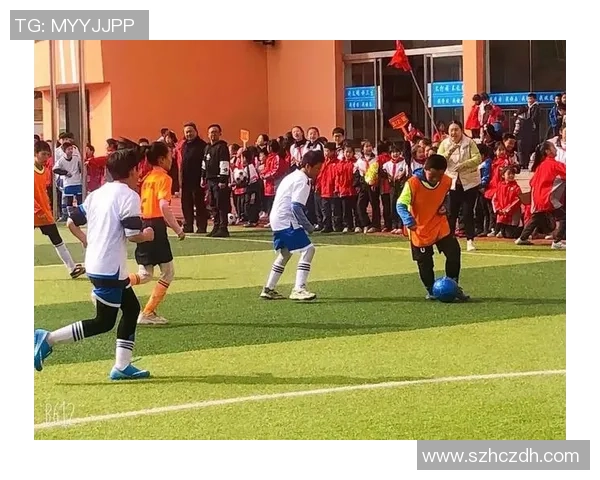 足球明星亲临中国传统舞龙活动感受文化魅力与体育精神的完美结合