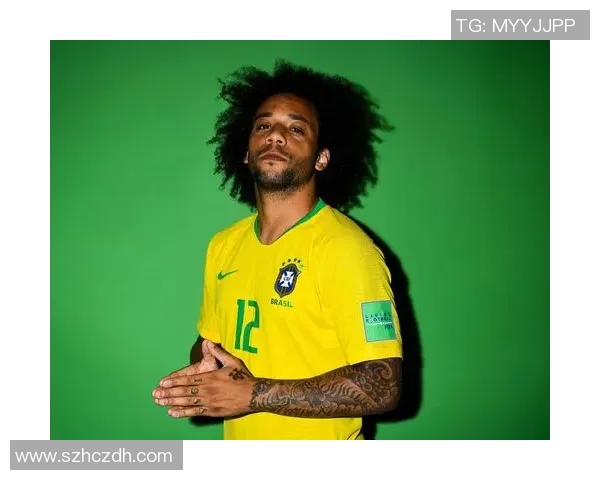 足球明星展板设计图创意展示与视觉冲击力分析